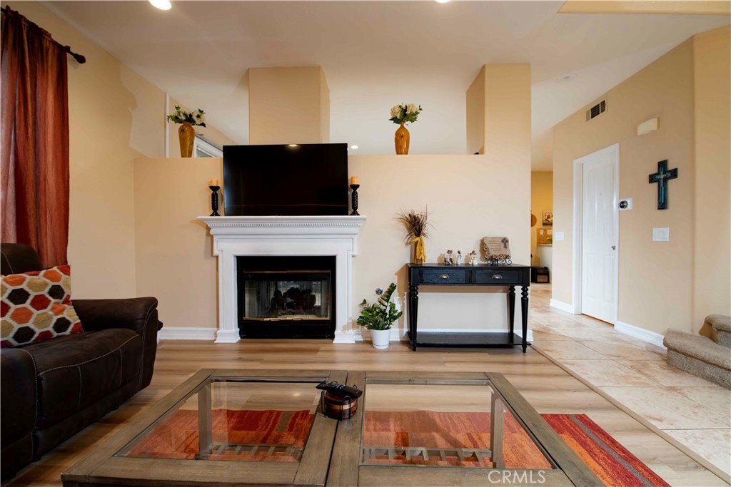 6755 Cowboy Street Simi Valley, CA 93063 - Photo 26 of 53