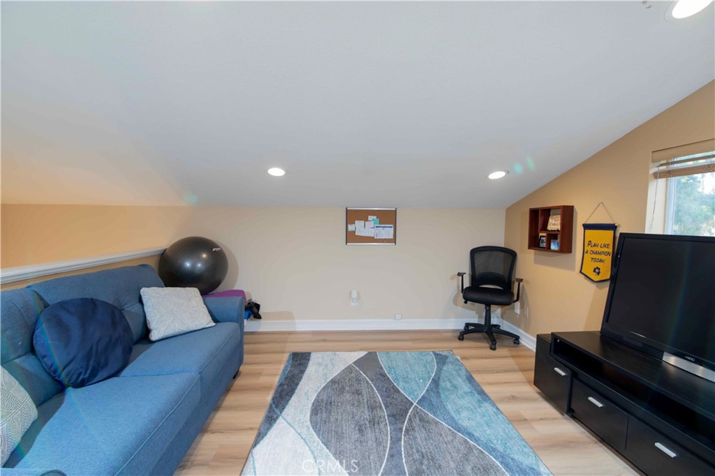 6755 Cowboy Street Simi Valley, CA 93063 - Photo 32 of 53