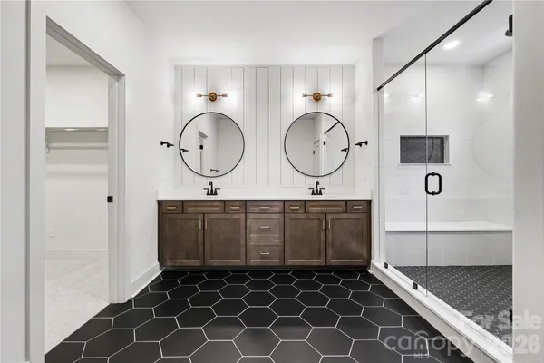 $599,900 | 2408 Crestview Drive, Charlotte, NC 28216