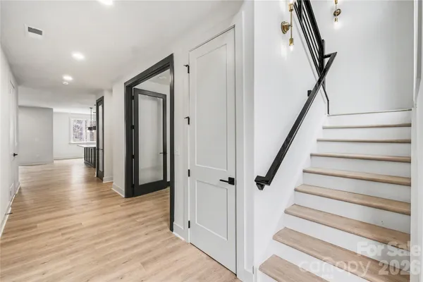 $599,900 | 2408 Crestview Drive, Charlotte, NC 28216