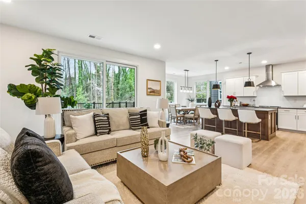 $599,900 | 2408 Crestview Drive, Charlotte, NC 28216