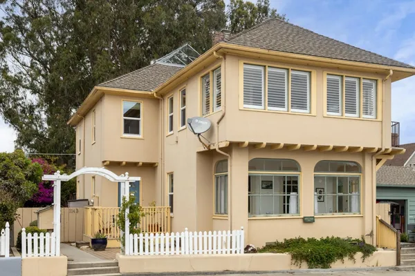 $2,195,000 | 114 Carmel Avenue, Pacific Grove, CA 93950