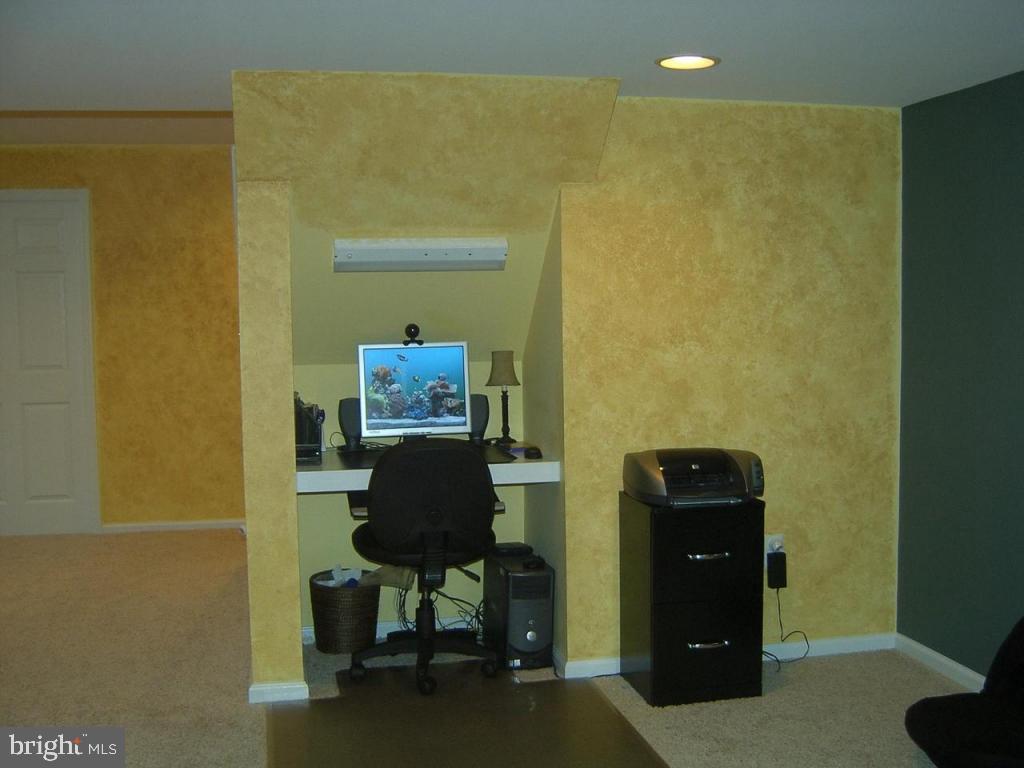 18 Round House Drive Lititz, PA 17543 - Photo 11 of 13 Gallery Image 11