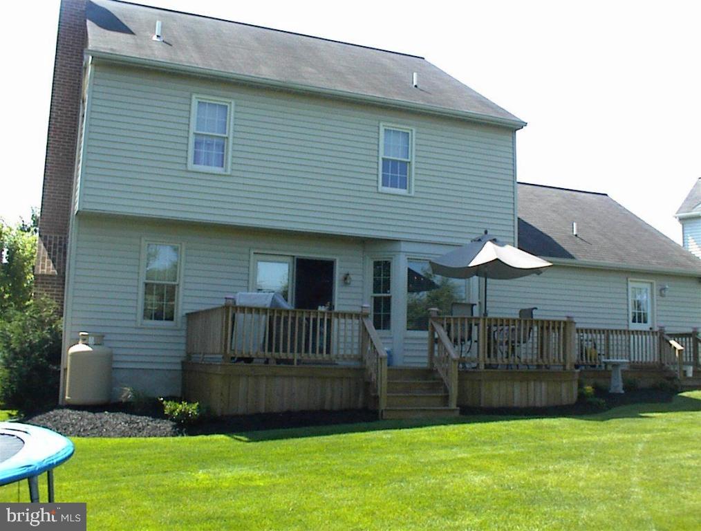 18 Round House Drive Lititz, PA 17543 - Photo 12 of 13 Gallery Image 12
