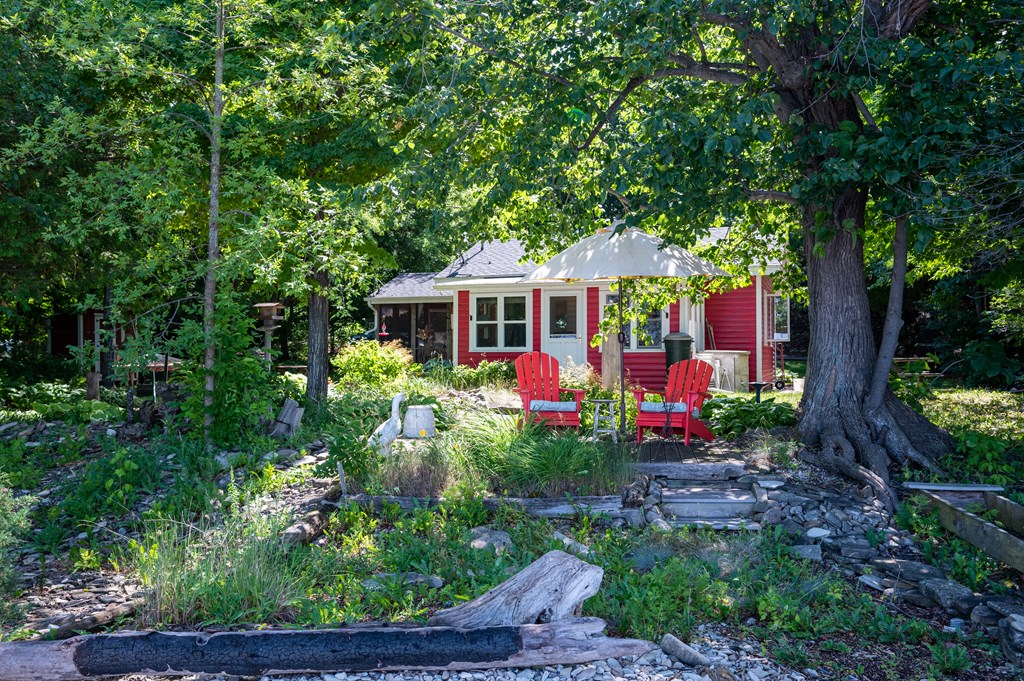 3163 Circle Ridge Road Sturgeon Bay, WI 54235 - Photo 7 of 31