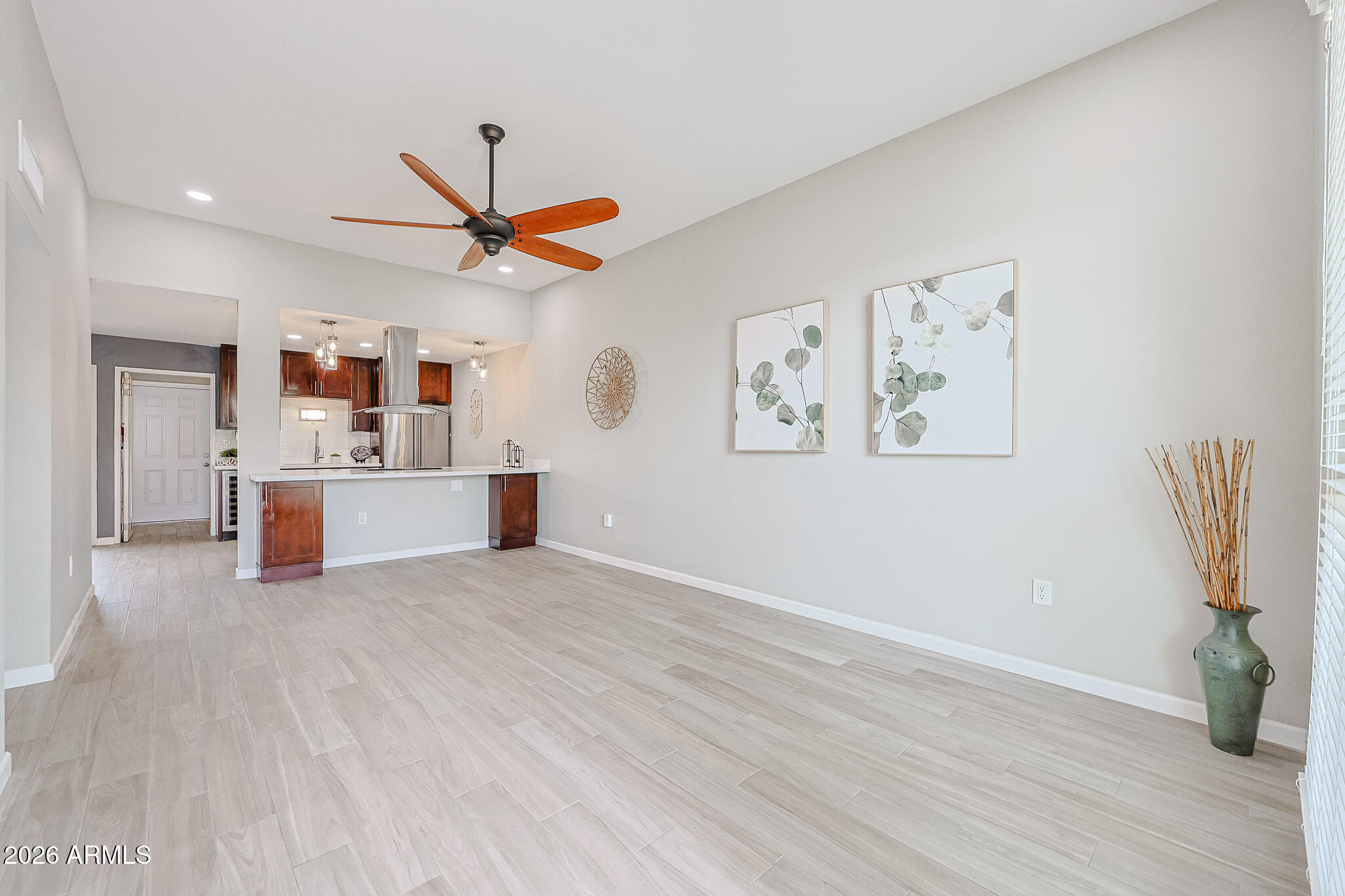 9908 West Royal Oak Road Sun City, AZ 85351 - Photo 2 of 36 LIVING ROOM
