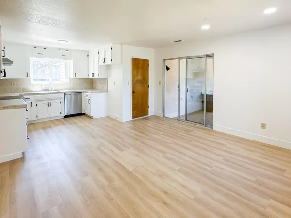 $459,900 | 1465 West Tuolumne Road, Turlock, CA 95382