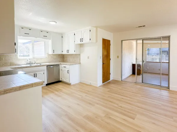 $459,900 | 1465 West Tuolumne Road, Turlock, CA 95382