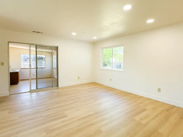 $459,900 | 1465 West Tuolumne Road, Turlock, CA 95382