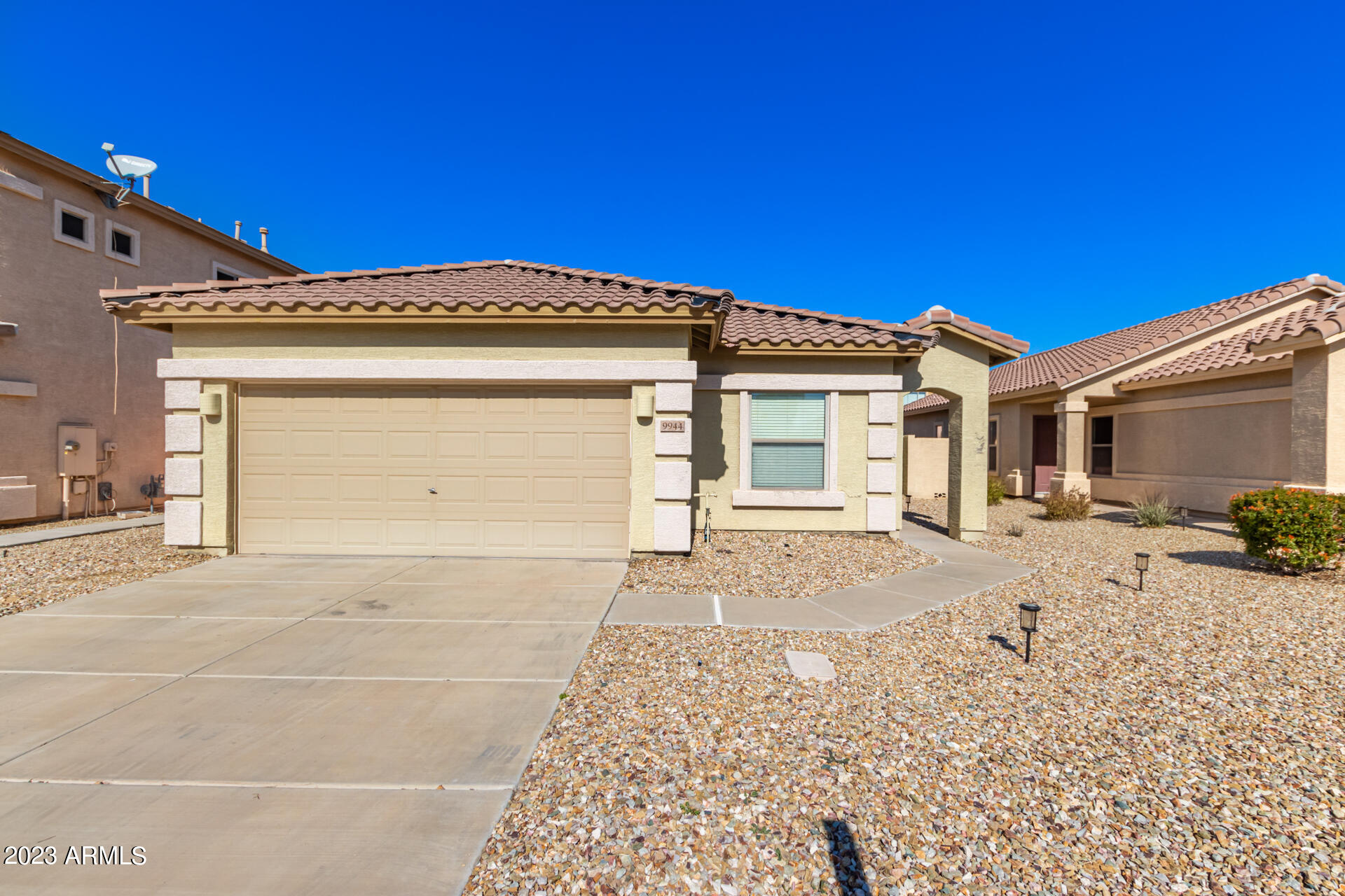 9944 West Chipman Road Tolleson, AZ 85353 - Photo 2 of 28 01-Chipman