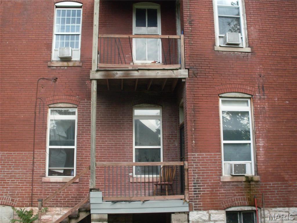 3237 Barrett Street St. Louis, MO 63107 - Photo 4 of 47