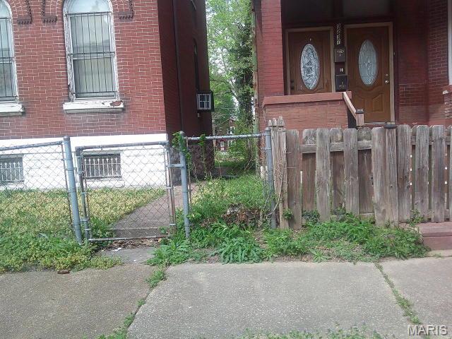 3237 Barrett Street St. Louis, MO 63107 - Photo 6 of 47