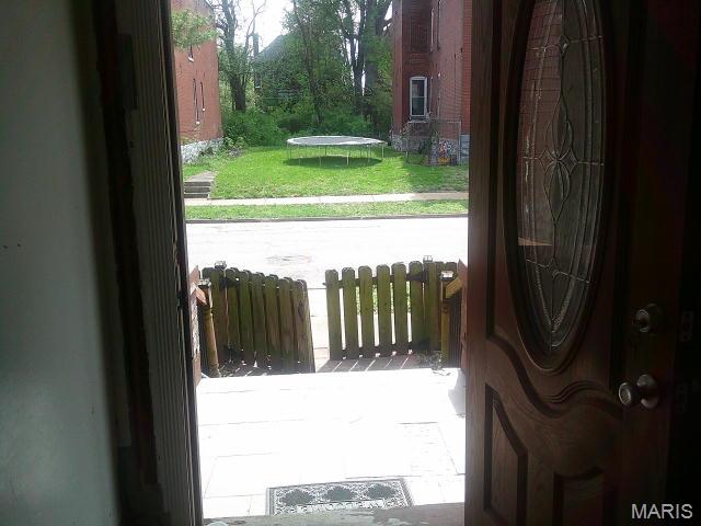 3237 Barrett Street St. Louis, MO 63107 - Photo 8 of 47
