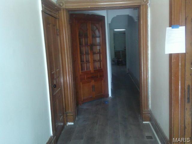 3237 Barrett Street St. Louis, MO 63107 - Photo 9 of 47