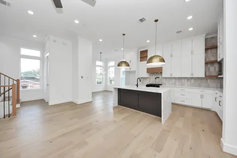 $580,000 | 929 Fisher Street, Unit F, Houston, TX 77018