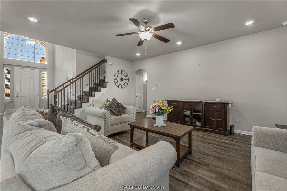 2000 Viva Road Bryan, TX 77807 - Photo 7 of 34 Gallery Image 7