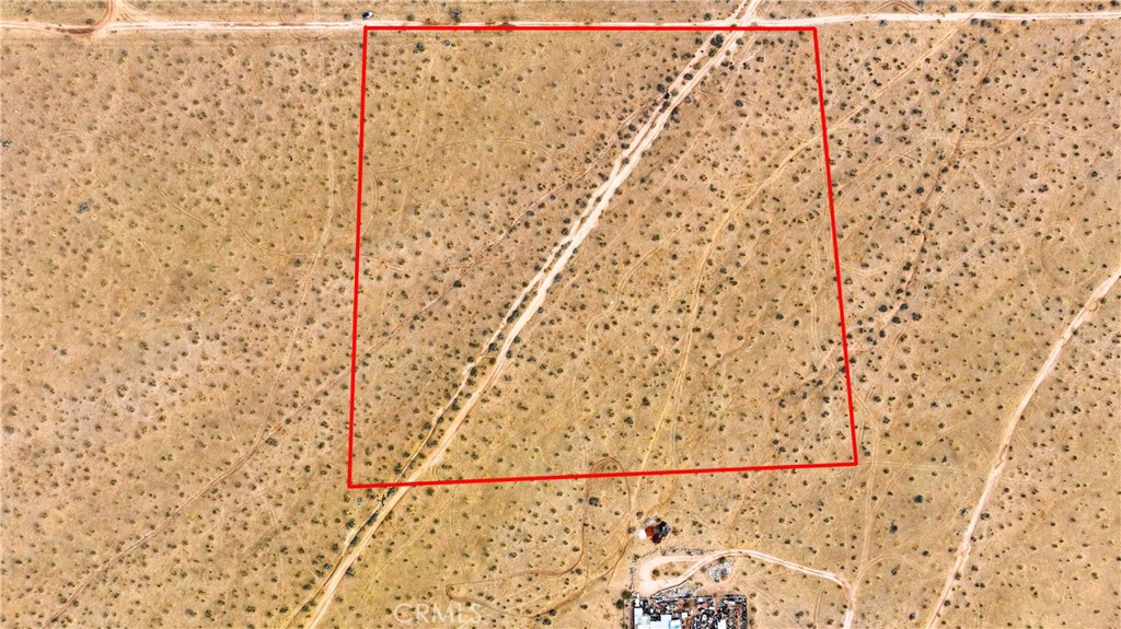 0 Dover Road Apple Valley, CA 92308 - Photo 12 of 14 a bathroom with a shower curtain