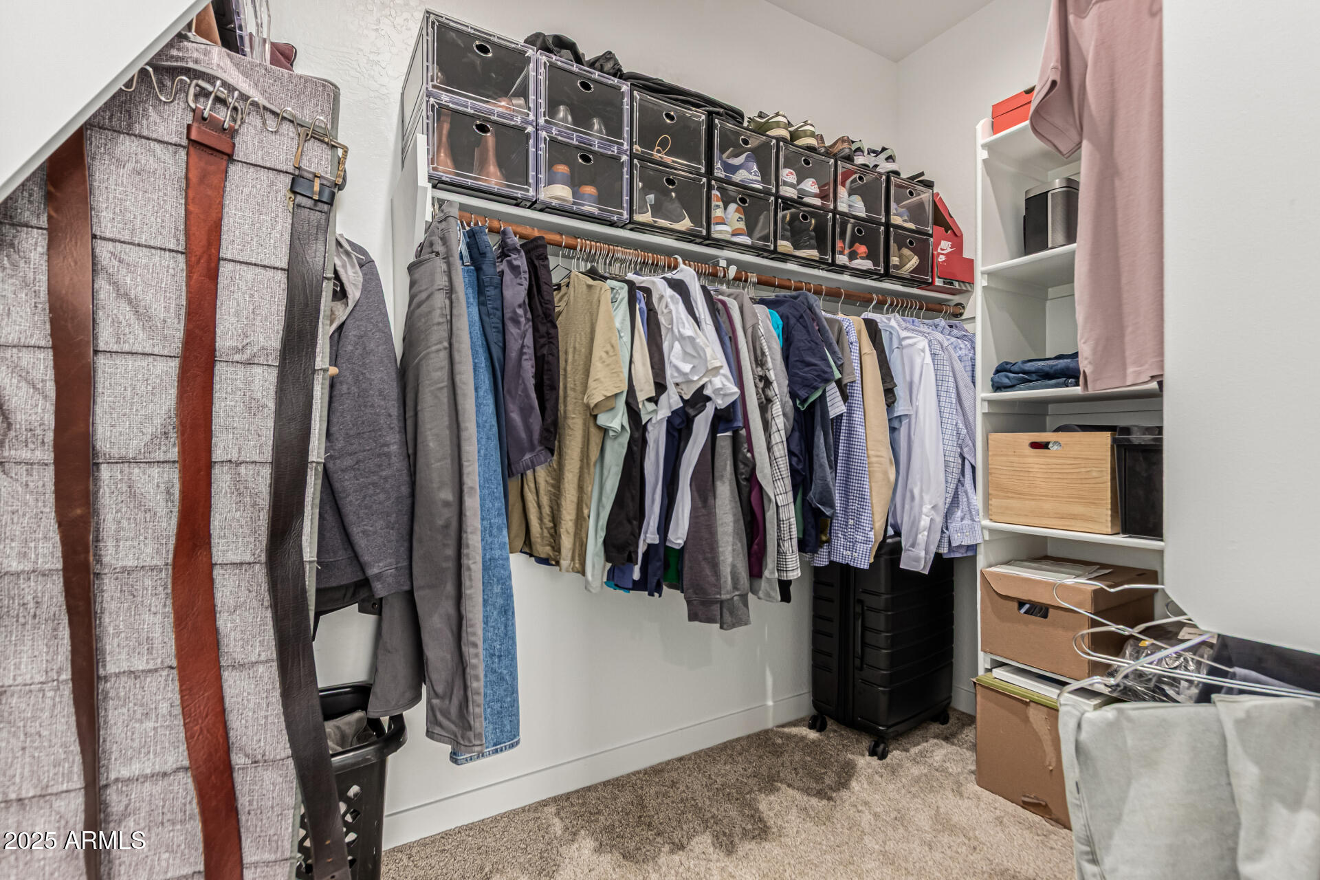2517 West Pecan Road Phoenix, AZ 85041 - Photo 15 of 31 Walk-in Closet