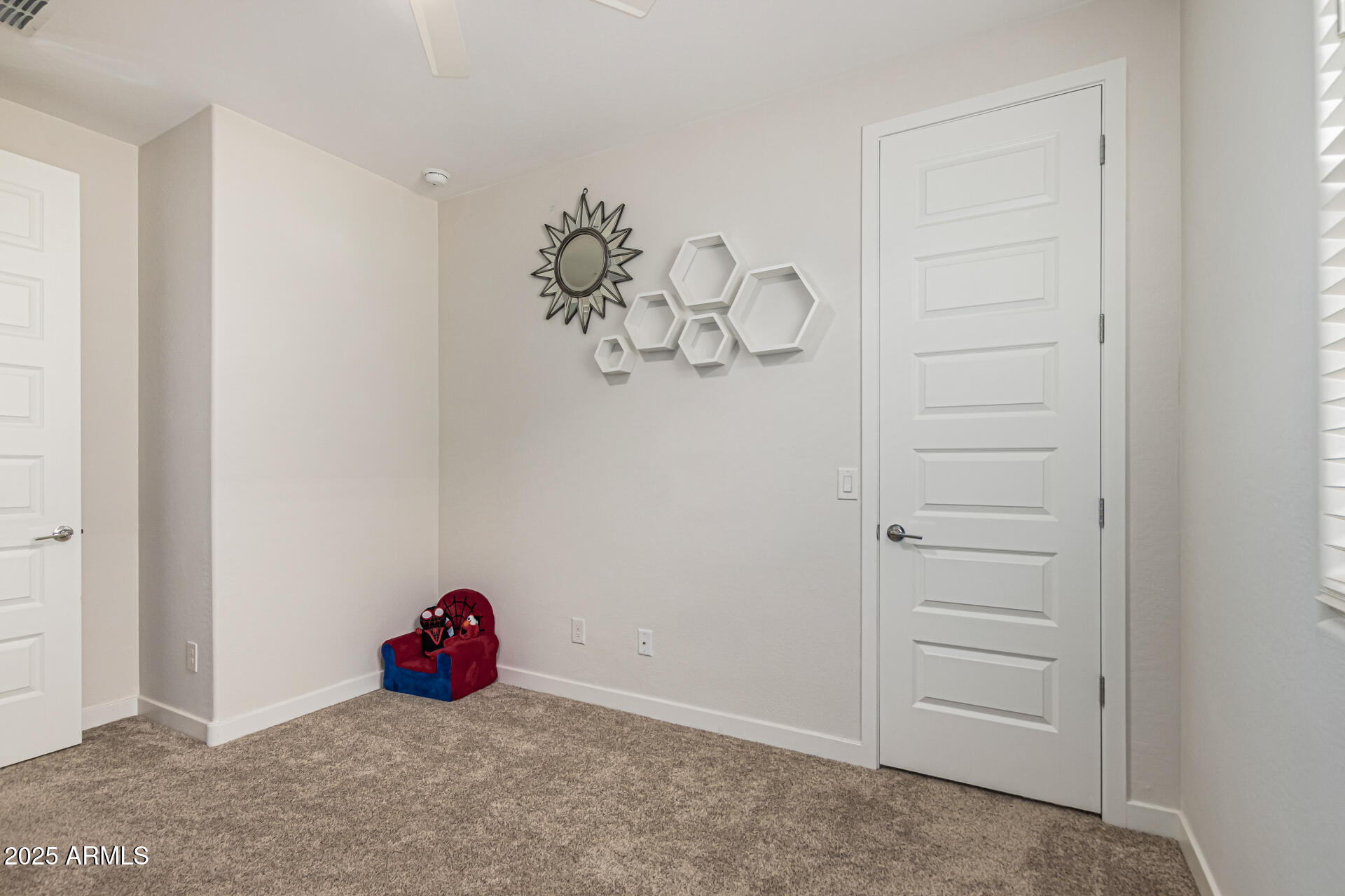 2517 West Pecan Road Phoenix, AZ 85041 - Photo 19 of 31 32 Pecan