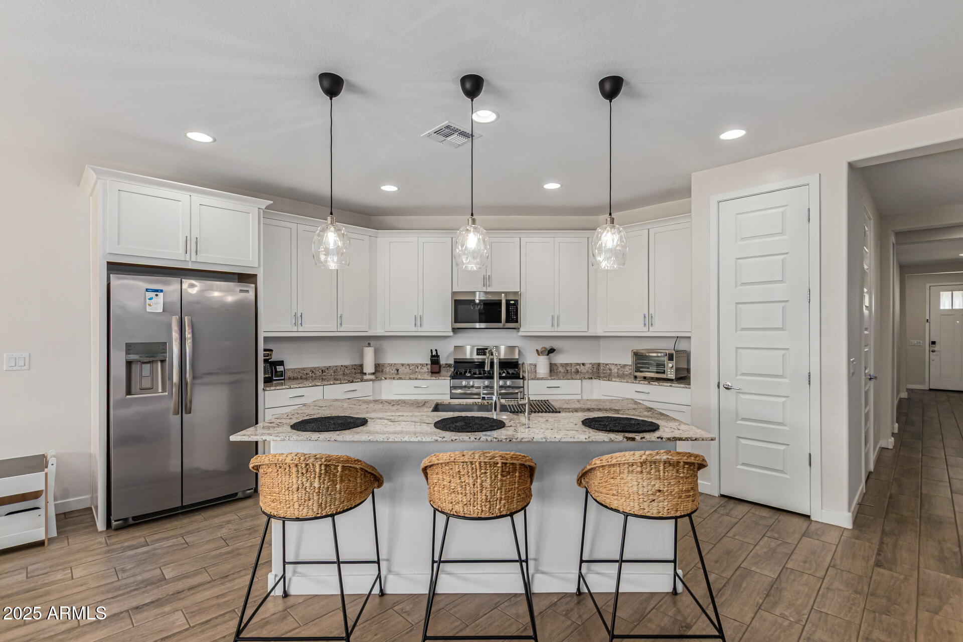 2517 West Pecan Road Phoenix, AZ 85041 - Photo 8 of 31 13 Pecan
