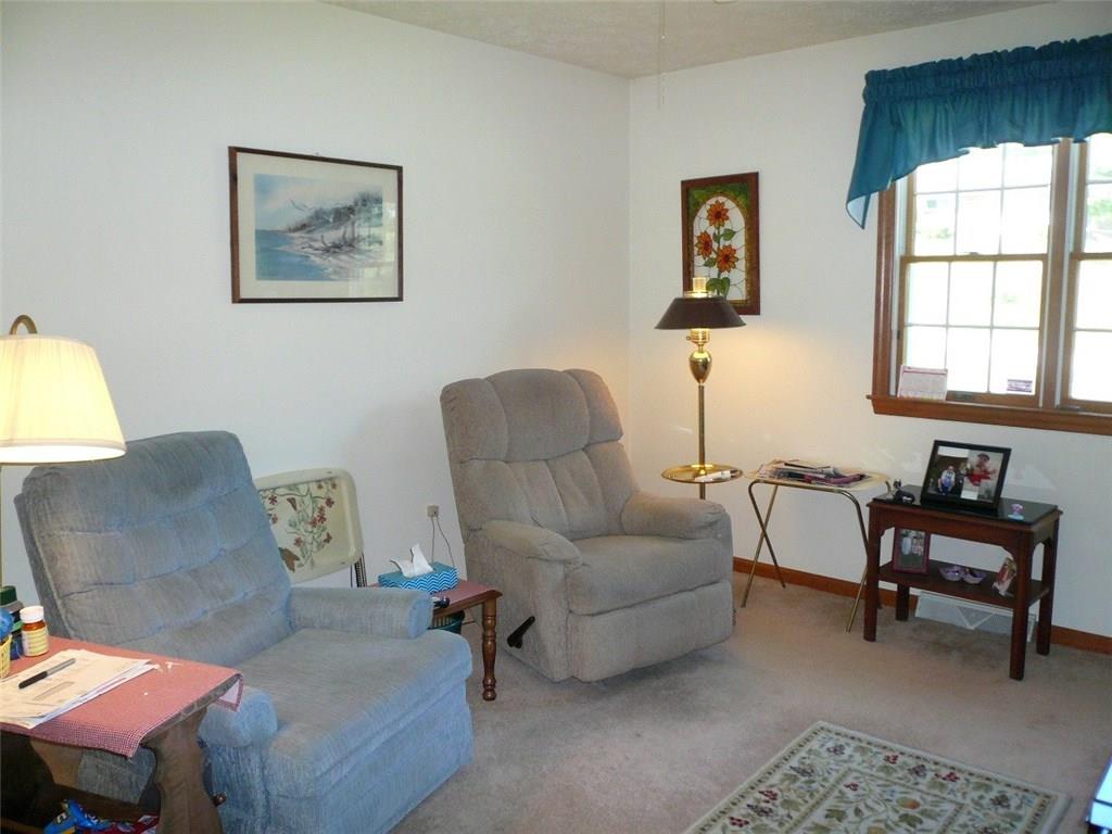 406 Sunset Road Pittsburgh, PA 15237 - Photo 12 of 21