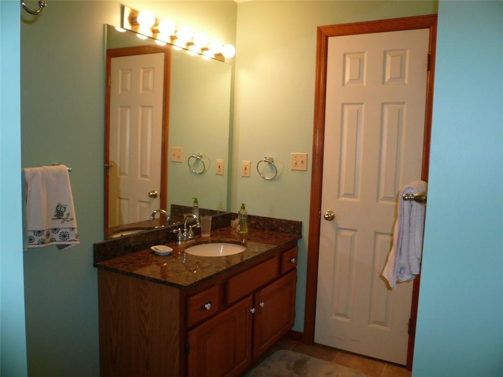 406 Sunset Road Pittsburgh, PA 15237 - Photo 14 of 21