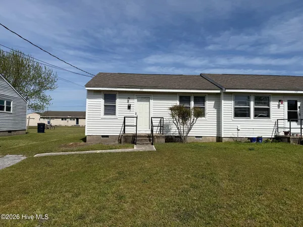 $950 | 333 Starling Street, Jacksonville, NC 28540