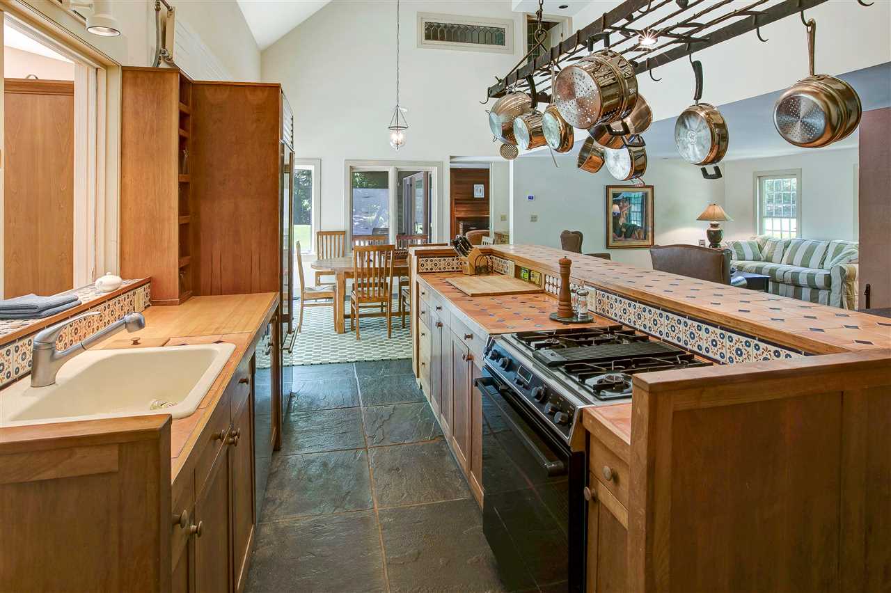 96 Deer Point Road Charlotte, VT 05445 - Photo 8 of 28 Gallery Image 8