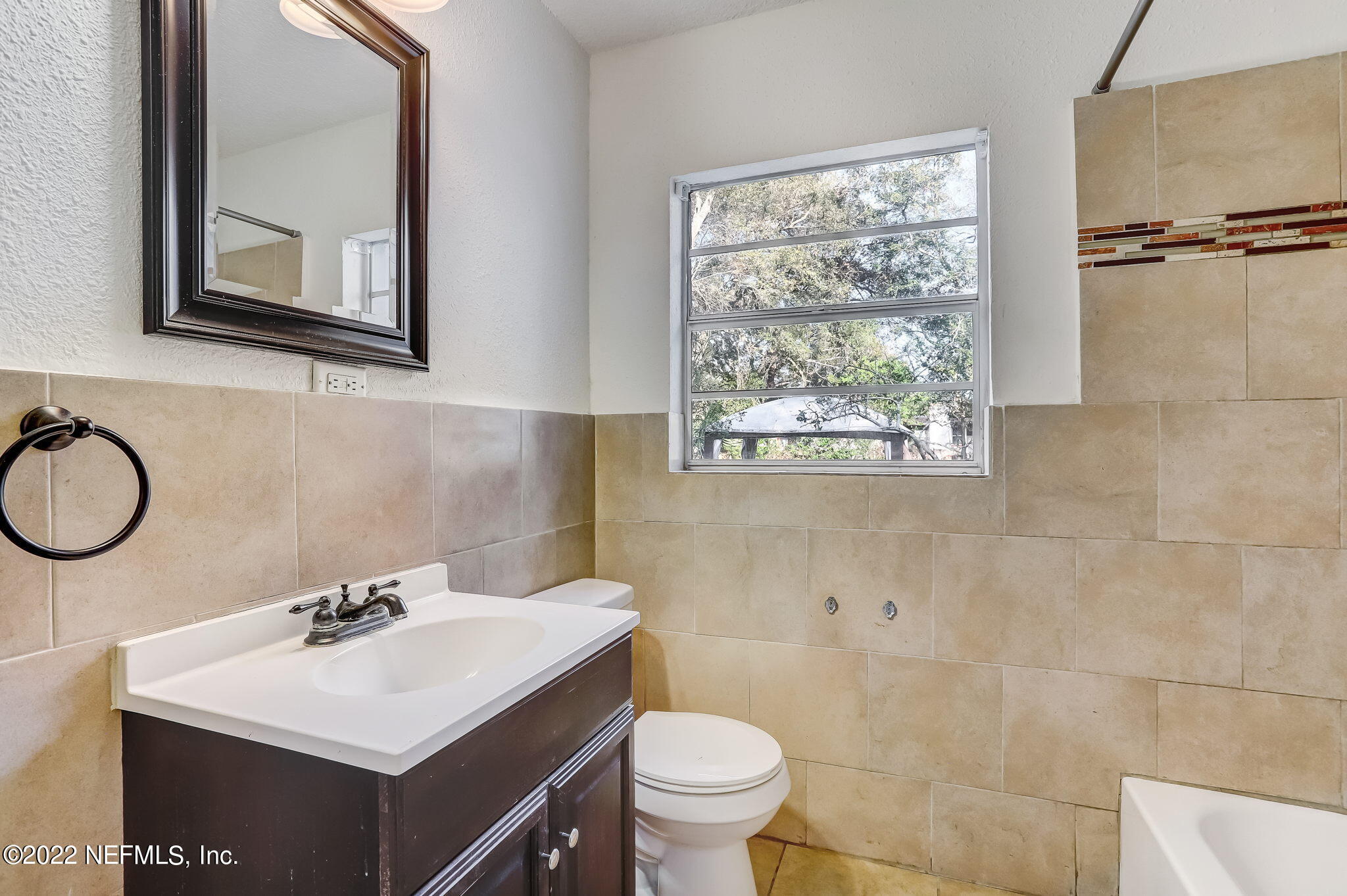 2705 Gaillardia Road Jacksonville, FL 32211 - Photo 41 of 55 Primary bathroom with tub