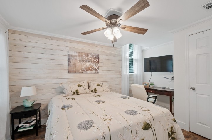 503 Perkins Drive Franklin, TN 37064 - Photo 17 of 40 a bedroom with a bed and a flat screen tv