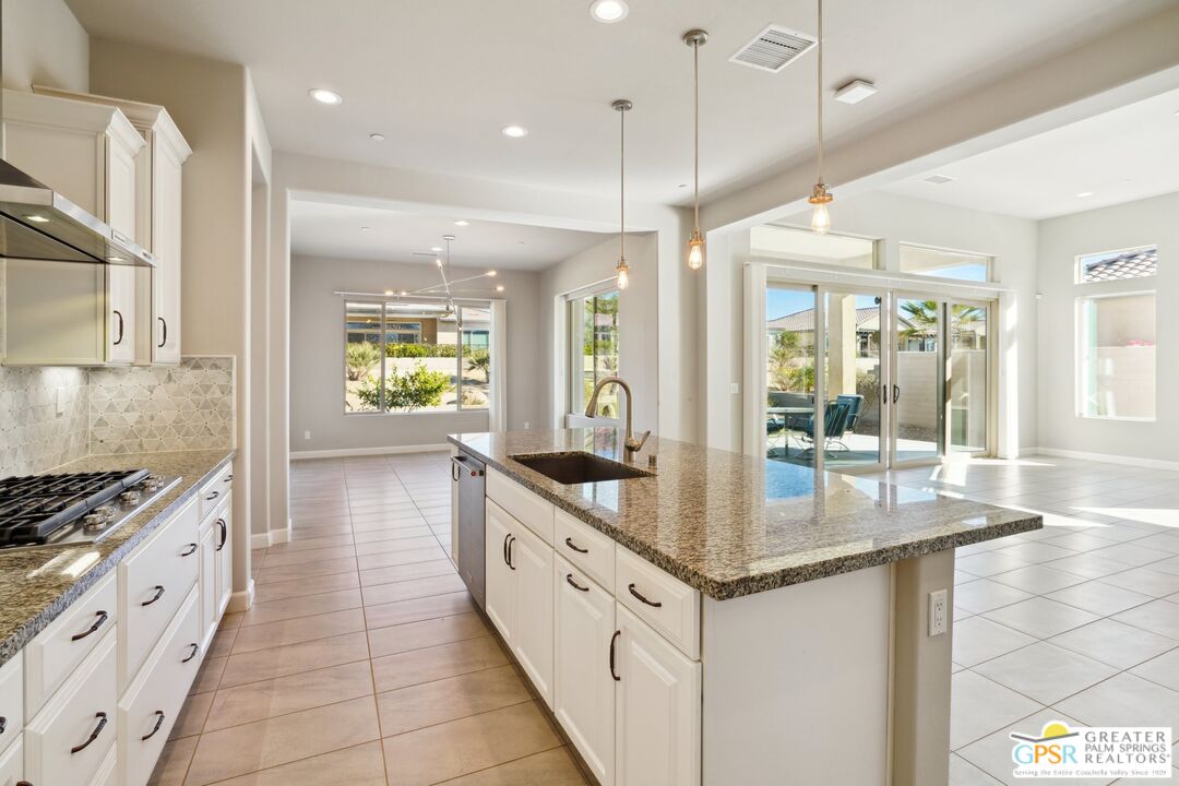 12 Pinotage Rancho Mirage, CA 92270 - Photo 2 of 73 Gallery Image 2