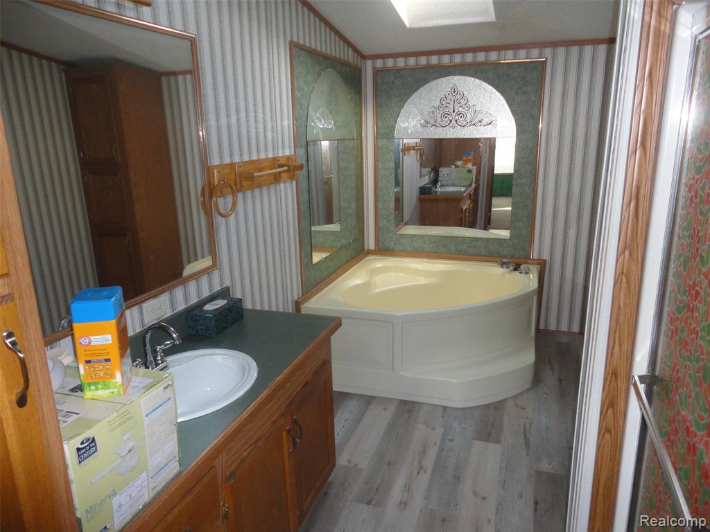 3862 Ryans Ridge Monroe, MI 48161 - Photo 12 of 17