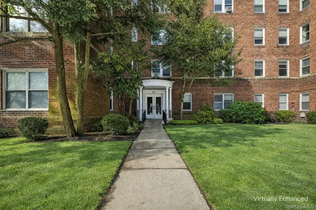 $215,000 | 90 Bryant Avenue, Unit 6CA (ABBEY), White Plains, NY 10605