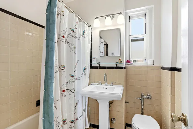 $215,000 | 90 Bryant Avenue, Unit 6CA (ABBEY), White Plains, NY 10605