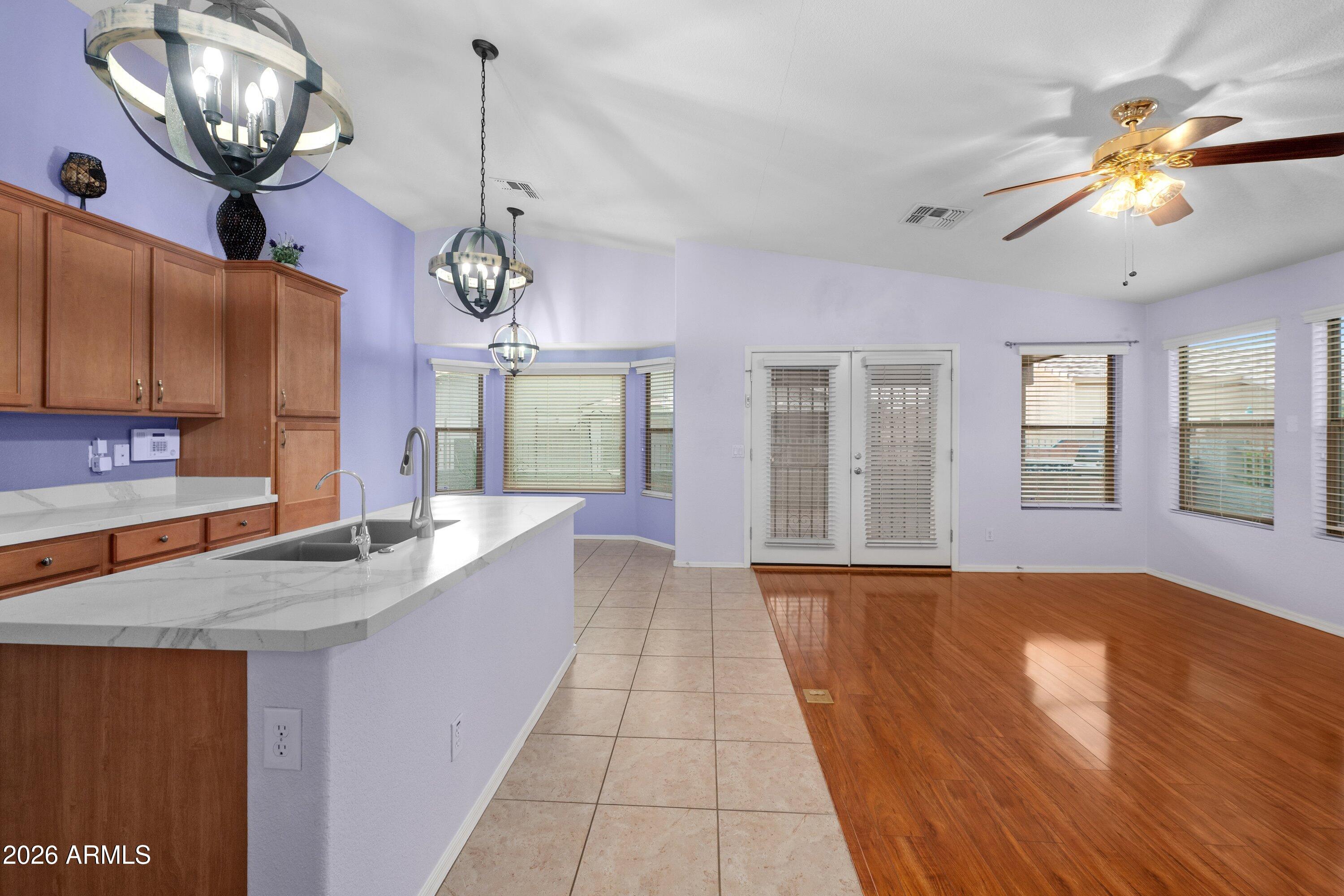 2101 South Meridian Road, Unit 387 Apache Junction, AZ 85120 - Photo 3 of 36 Great Rom-Kitchen