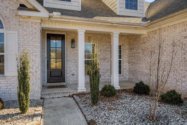 $674,500 | 41 Knotting Hill Road, Fayetteville, TN 37334