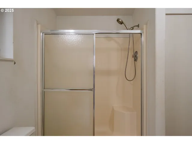 $125,000 | 2155 Robins Lane Southeast, Unit 33, Salem, OR 97306