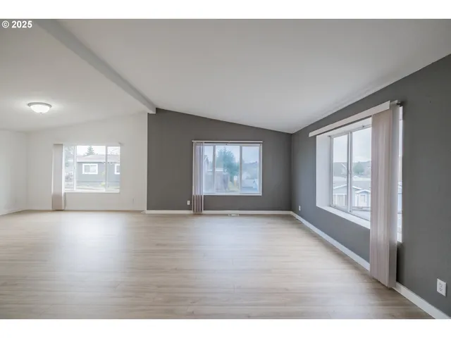 $125,000 | 2155 Robins Lane Southeast, Unit 33, Salem, OR 97306