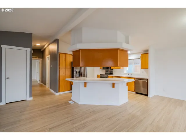 $125,000 | 2155 Robins Lane Southeast, Unit 33, Salem, OR 97306