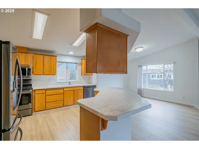 $125,000 | 2155 Robins Lane Southeast, Unit 33, Salem, OR 97306