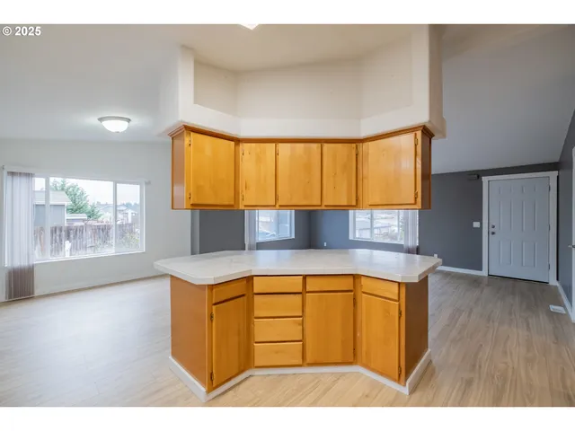 $125,000 | 2155 Robins Lane Southeast, Unit 33, Salem, OR 97306