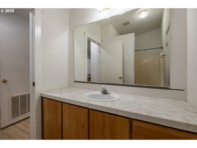 $125,000 | 2155 Robins Lane Southeast, Unit 33, Salem, OR 97306