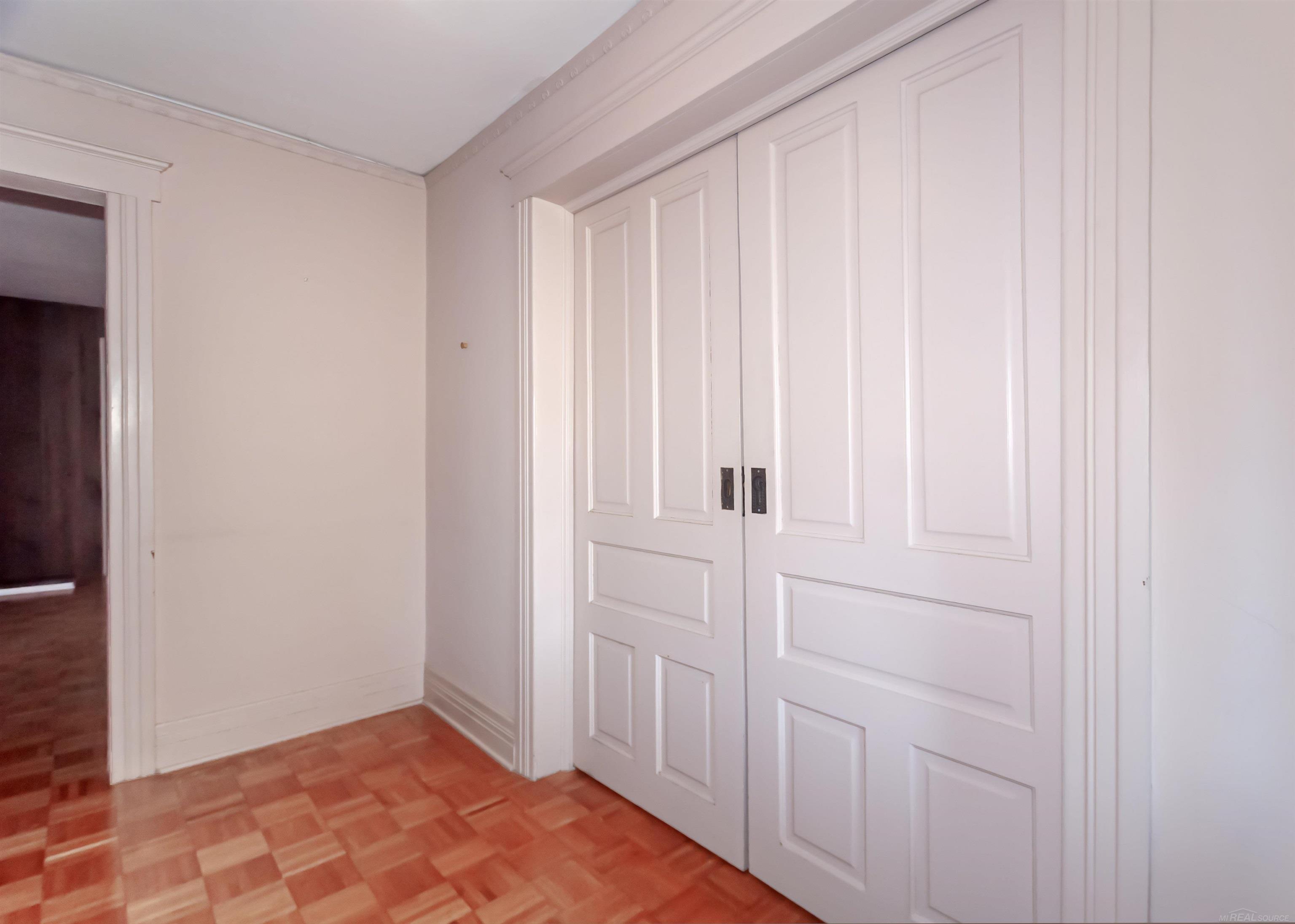 194 Moross Road Grosse Pointe, MI 48236 - Photo 16 of 64 50218137-3418aeae-6f33-4903-b342-143663de450d.JPG