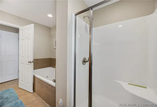 $749,900 | 17111 East Seminole Drive, Rocky Mount, MO 65072