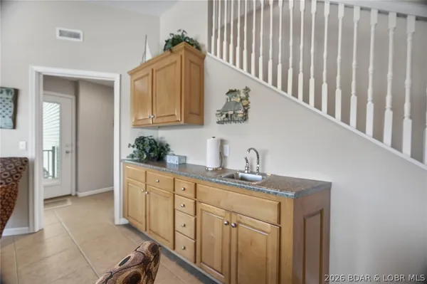 $749,900 | 17111 East Seminole Drive, Rocky Mount, MO 65072
