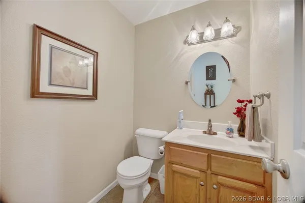 $749,900 | 17111 East Seminole Drive, Rocky Mount, MO 65072
