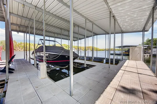 $749,900 | 17111 East Seminole Drive, Rocky Mount, MO 65072