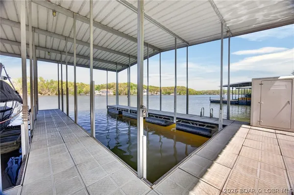 $749,900 | 17111 East Seminole Drive, Rocky Mount, MO 65072
