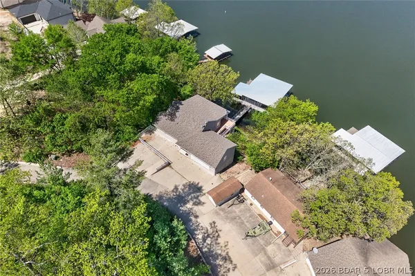 $749,900 | 17111 East Seminole Drive, Rocky Mount, MO 65072
