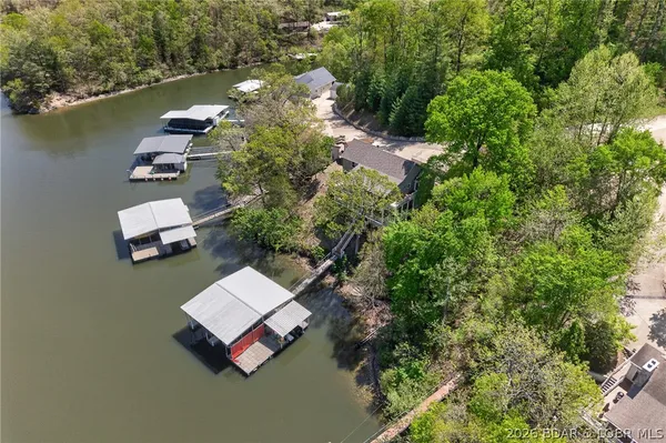 $749,900 | 17111 East Seminole Drive, Rocky Mount, MO 65072